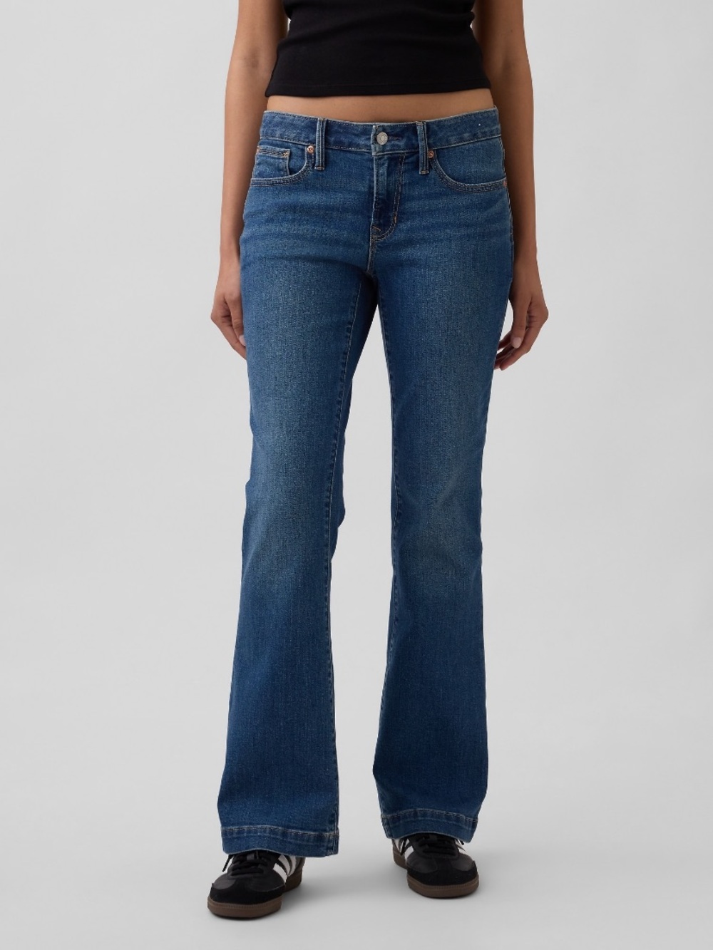 GAP Long and Lean Low Rise Jeans 27 Regular Slightly Used (worn twice)
